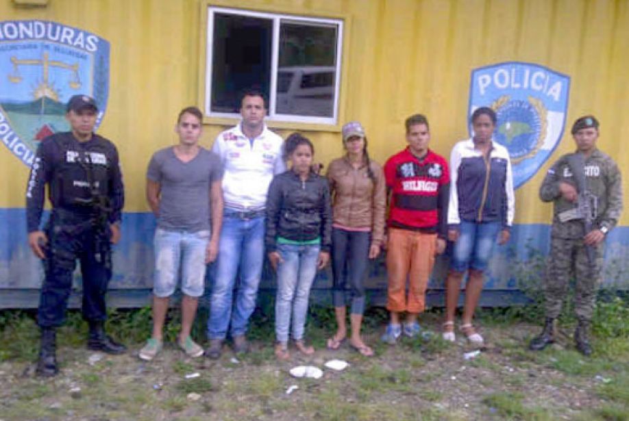 Detienen en Honduras a otros seis cubanos que pretendían llegar a EEUU