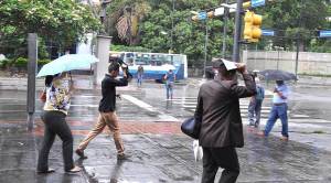 Pronostican lluvias y lloviznas aisladas en gran parte del país