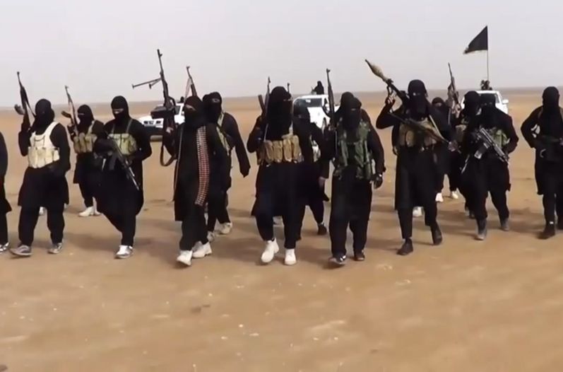 Los yihadistas del Isis tienen “totalmente cercada” una ciudad kurda