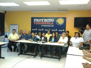 Proyecto Venezuela: El nuevo gobernador de Bolívar dijo que vino a trabajar, pero no termina de llegar