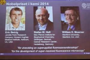Premio Nobel de Química para dos estadounidenses y un alemán por haber mejorado el microscopio