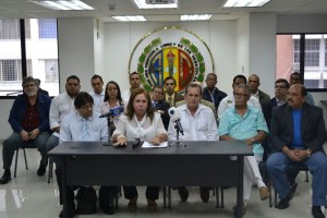 Médicos de AD denuncian crisis sanitaria y se solidarizan con Sarmiento