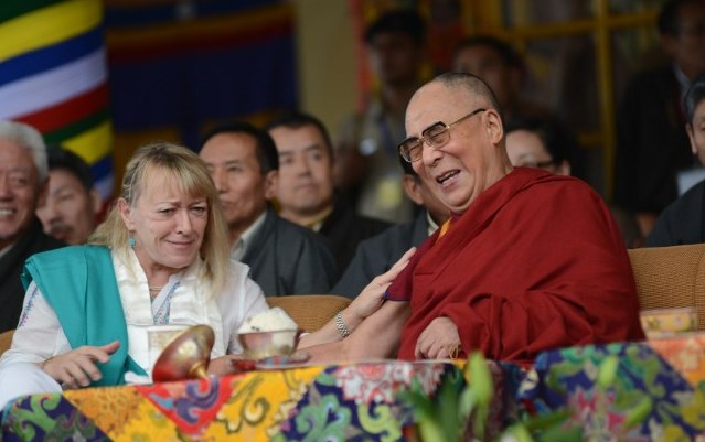 Anulada la cumbre de premios Nobel de la Paz en Sudáfrica por ausencia del Dalai Lama
