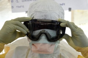 Tres vacunas rusas contra ébola estarían listas en seis meses