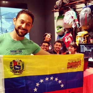 Venezolano busca completar en 30 horas el Endurance Challenge Chile de 160k