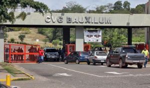 Cinco días de huelga cumplen trabajadores de Bauxilum
