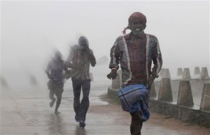 Ciclón en la India mata a 24 personas