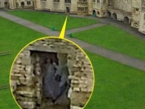 El fantasma de una mujer aparece en un castillo de Inglaterra (Fotos)