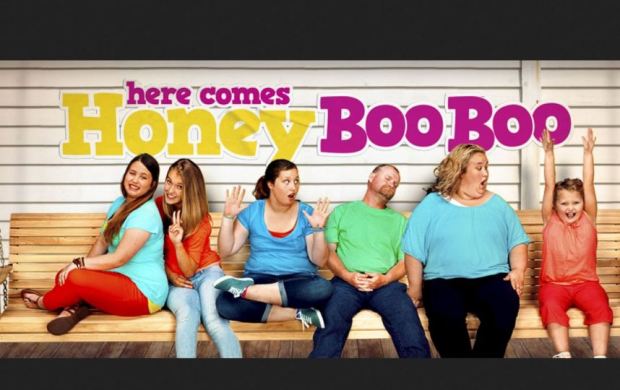June de ‘Honey Boo Boo’ sale con el hombre que abusó de su hija