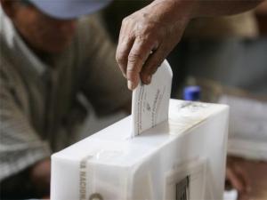 Se inician las elecciones regionales y municipales en Perú