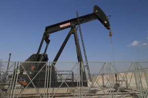 El petróleo Brent baja el 1,25 % ante expectativa sobre la reunión de la Opep y Rusia