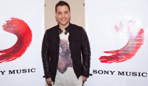 Victor Muñoz es la nueva estrella de Sony Music