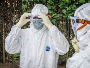 Suman cinco los médicos muertos de ébola en Sierra Leona
