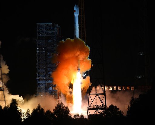 Orbitador lunar de China regresa a la Tierra