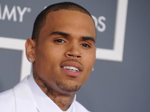 Chris Brown habla sobre su “relación” con Rihanna