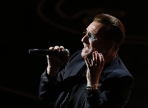 Cancelan presentación de U2 tras accidente de Bono
