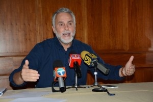 Gómez Sigala: El diálogo no puede ser para convalidar la quiebra del país