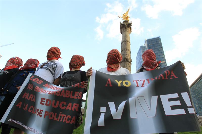 Informe argentino descarta que 43 estudiantes mexicanos fueran quemados en basurero