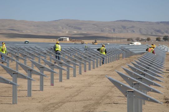 Foto: Planta solar en California / es.gizmodo.com