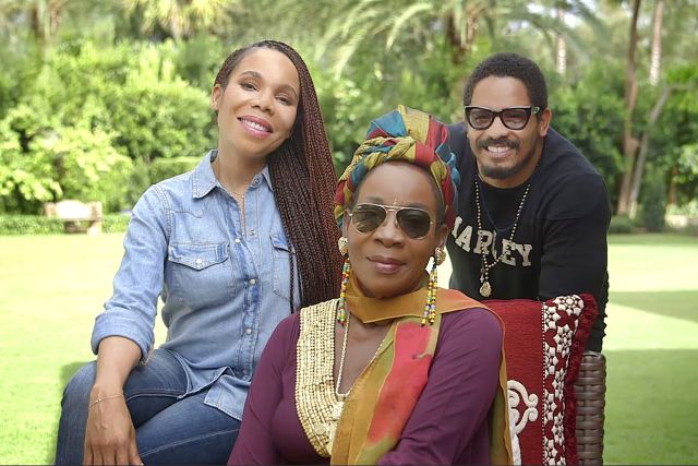 Foto: Rohan Marley, hijo de Bob Marley y sus hermanas Cedella y Sharon / Reuters