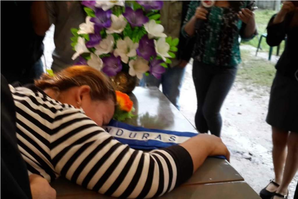Honduras llora en el funeral de su reina de belleza (Fotos)