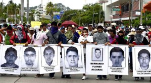 La desaparición de los estudiantes de México tiñe arranque de Feria de Guadalajara