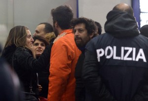 Italia abre investigación criminal por incendio del ferry “Norman Atlantic”