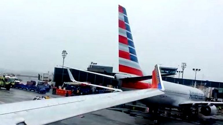 Chocan dos aviones en el aeropuerto de Nueva York