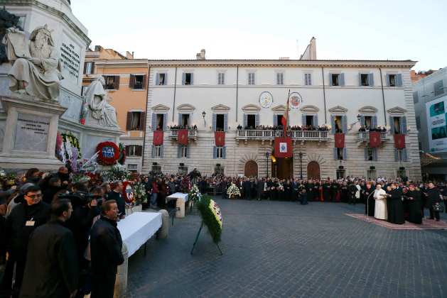 Pope Francis leads a homage to the statue of the Madonna at the Piazza di Spagna in Rome