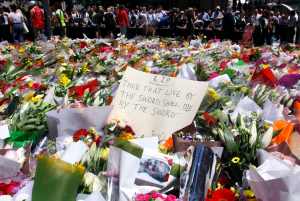 Miles de ramos de flores en Sídney para recordar las víctimas del secuestro