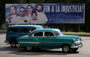 EEUU libera a tres espías cubanos a cambio de Alan Gross