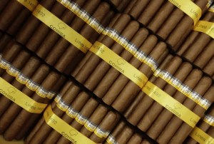 Regocijo en estadounidenses amantes de los tabacos cubanos