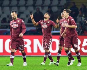 Doblete de Josef Martínez y el Torino avanza en la Liga de Europa