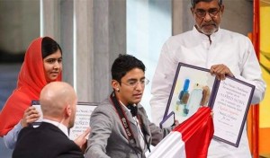 Deportan al mexicano que interrumpió ceremonia del Nobel