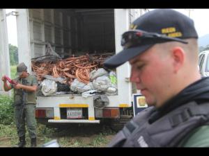 Transportaba de manera ilegal más de 2 toneladas de cobre (Fotos)