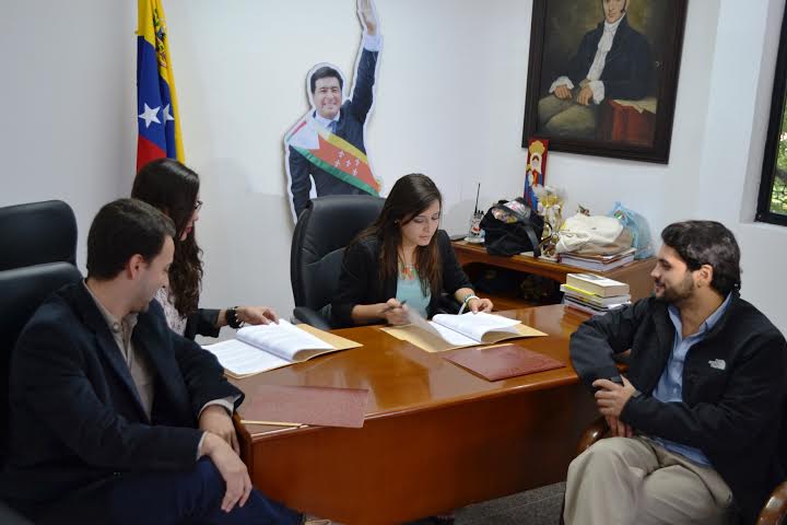Ceballos firmó convenio con Cámara de Comercio de San Cristóbal