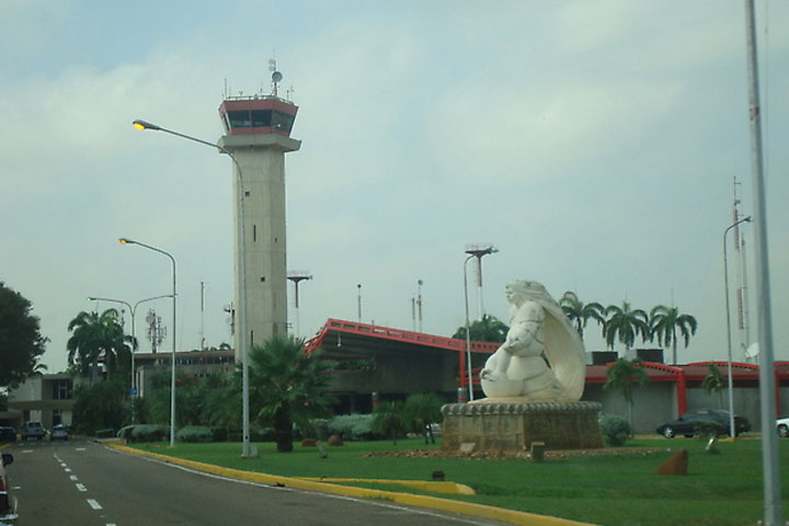Designan nuevos gerentes en aeropuertos de Maracaibo, Valencia y Puerto Cabello
