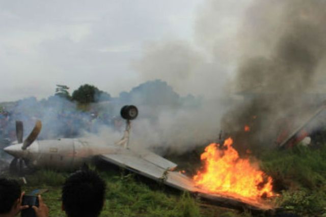 Mueren cuatro personas al caer avioneta en el Amazonía de Bolivia