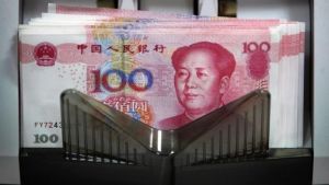 China reduce impuestos para impulsar economía