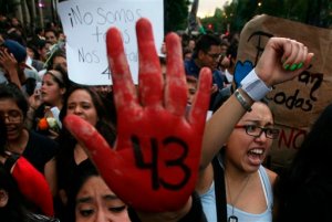 Expertos derriban investigación Gobierno México sobre posible masacre 43 estudiantes