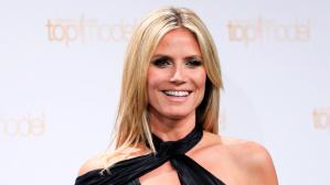 La ley de la gravedad ataca a Heidi Klum, y sin contemplación (Topless+Fotos)