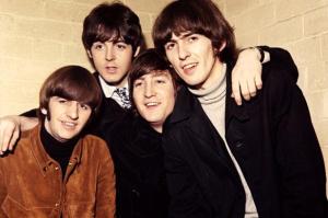 Manuscritos de las canciones de The Beatles y The Who se rematan en Londres