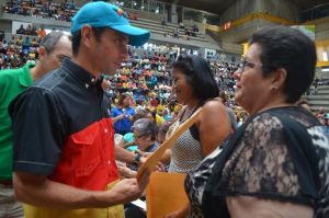 Capriles: Los demócratas no tumbamos gobiernos, los cambiamos constitucionalmente
