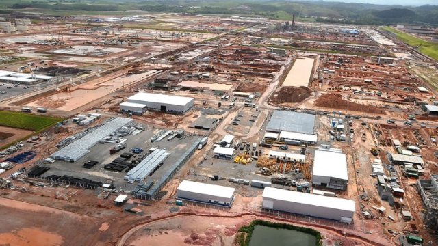 Por culpa de Pdvsa, Petrobras perderá millones en una refinería