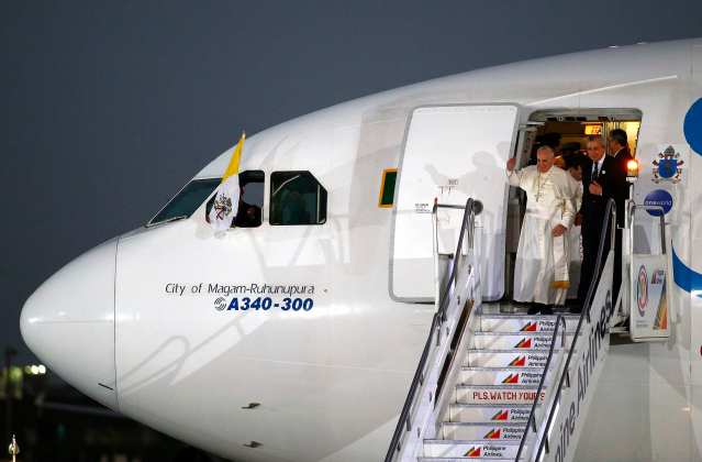 El Papa le declaró a periodistas a bordo del avión que lo llevó a Filipinas (Foto Reuters)