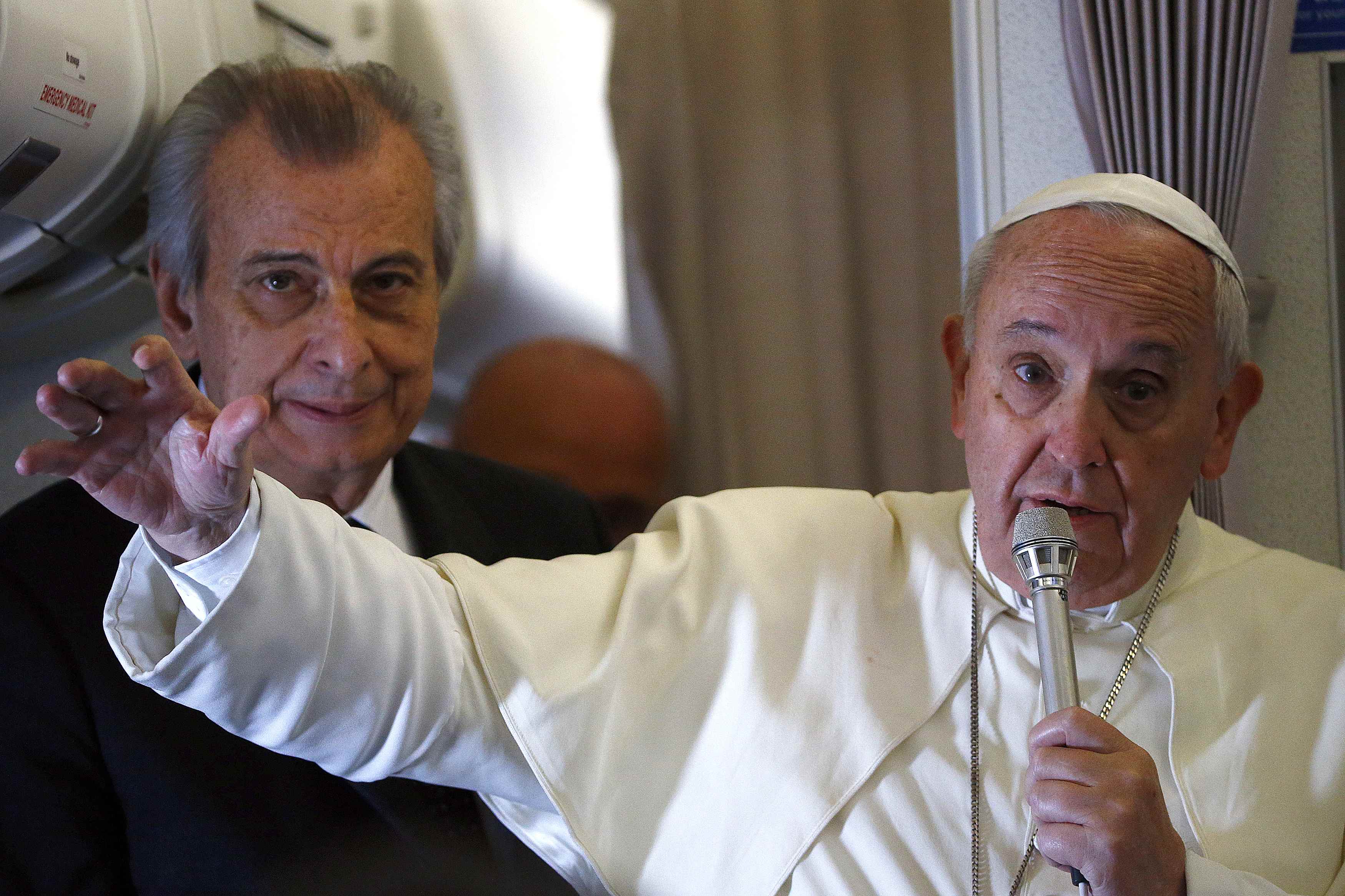 Critican al Papa por aprobar que en ocasiones hay que pegarle a los hijos para corregirlos