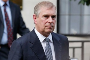 Corona británica rechaza acusaciones contra príncipe Andrés