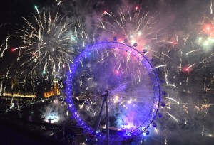 El mundo recibió al 2015 con conciertos y fuegos artificiales