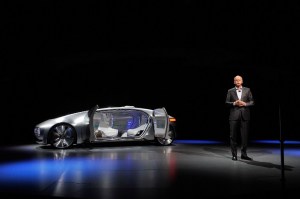 Daimler presenta un automóvil sin chofer