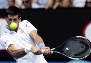 Abierto de Australia: Djokovic aprieta y las Williams mantienen el secreto de dobles